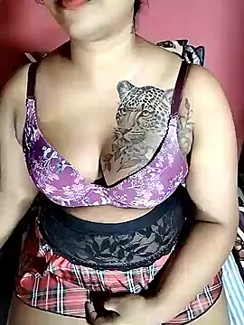 Snapshot of Sexy-Monikaa chatting on 04.26.26 Sexy-Monikaa online show from 04.26.26