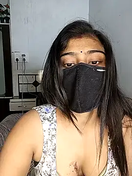 Love-N online show from 11.24.25