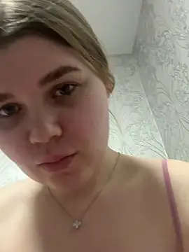 Snapshot of ella_zzz chatting on 03.13.25 ella zzz online show from 03.13.25