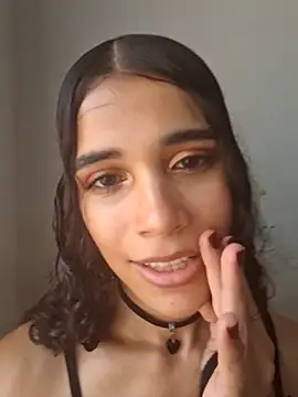 Snapshot of novinhatransexy chatting on 02.27.25 novinhatransexy online show from 02.27.25