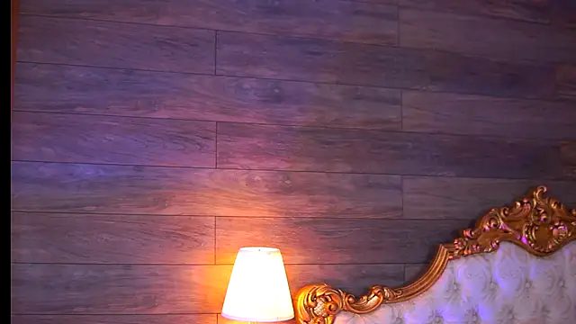 Snapshot of Juicy_Jessye chatting on 10.30.25 Juicy Jessye online show from 10.30.25