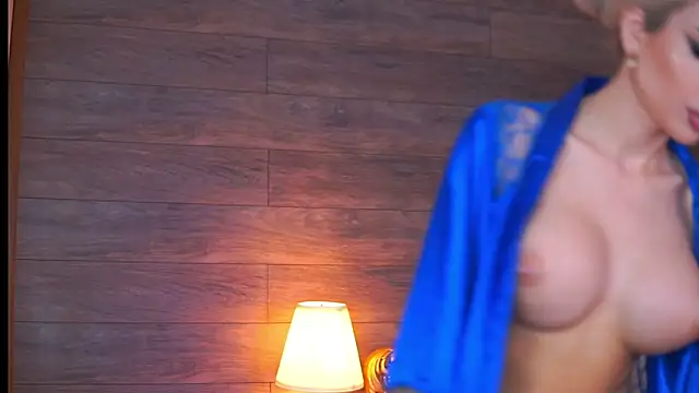 Snapshot of Juicy_Jessye chatting on 10.31.25 Juicy Jessye online show from 10.31.25