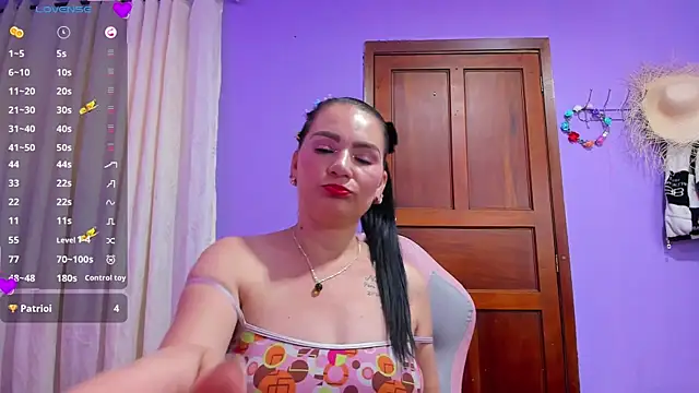 scarlet hit online show from 03.04.25