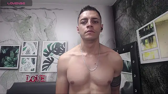 Snapshot of Frank_Millers chatting on 02.17.25 Frank Millers online show from 02.17.25