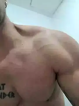 Snapshot of badbrown chatting on 02.15.25 badbrown online show from 02.15.25