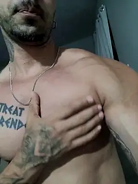 Snapshot of badbrown chatting on 02.16.25 badbrown online show from 02.16.25