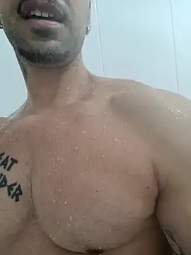 Snapshot of badbrown chatting on 02.19.25 badbrown online show from 02.19.25