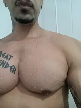 Snapshot of badbrown chatting on 02.20.25 badbrown online show from 02.20.25