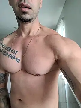 Snapshot of badbrown chatting on 02.24.25 badbrown online show from 02.24.25