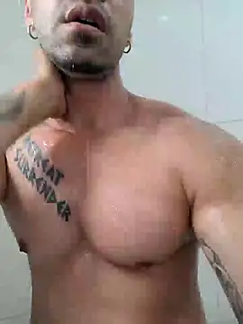 Snapshot of badbrown chatting on 03.09.25 badbrown online show from 03.09.25