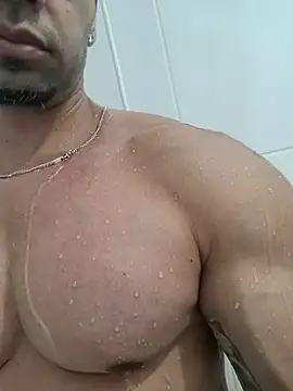 Snapshot of badbrown chatting on 03.21.25 badbrown online show from 03.21.25