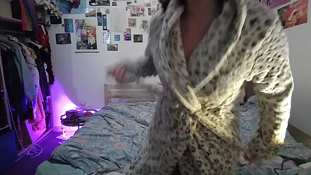 Snapshot of AdorahB3ll3 chatting on 02.16.25 AdorahB3ll3 online show from 02.16.25