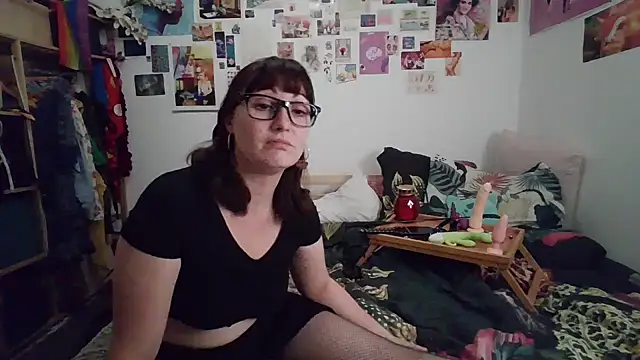 Snapshot of AdorahB3ll3 chatting on 03.03.25 AdorahB3ll3 online show from 03.03.25