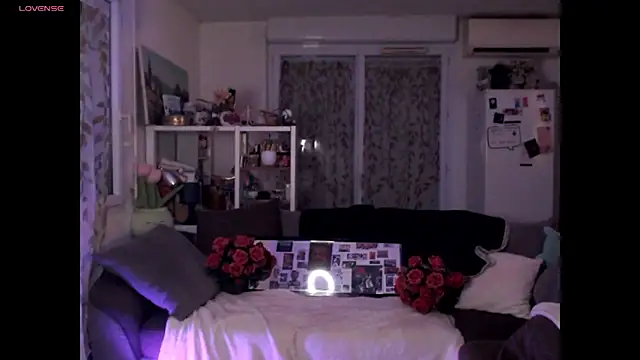 AdorahB3ll3 online show from 01.18.26