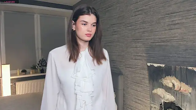 FloraDobb online show from 02.06.25