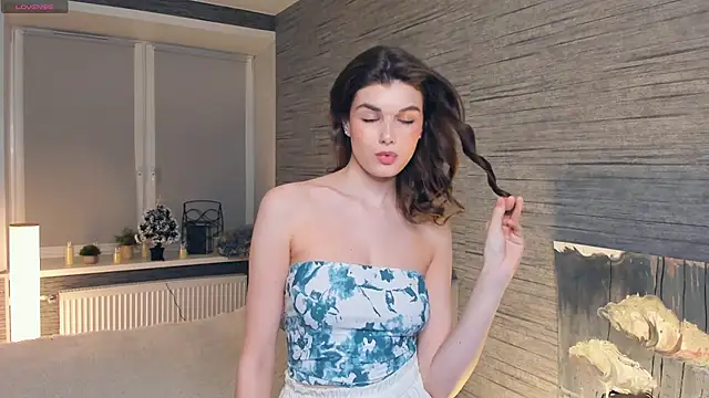 FloraDobb online show from 02.08.25