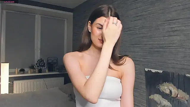 FloraDobb online show from 02.09.25