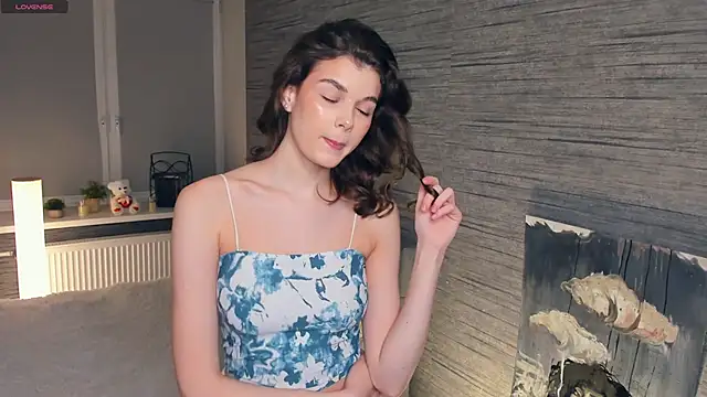 FloraDobb online show from 02.23.25