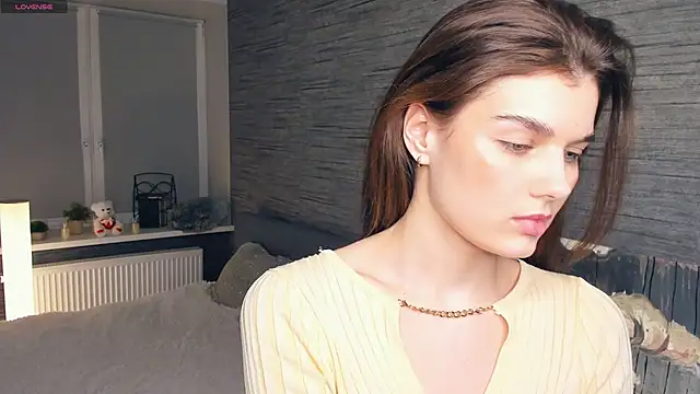 FloraDobb online show from 02.28.25