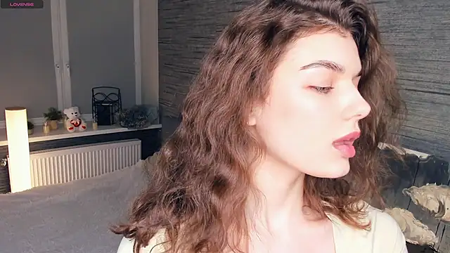 FloraDobb online show from 03.09.25