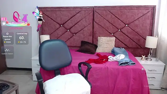 victoria adams07 online show from 09.23.25