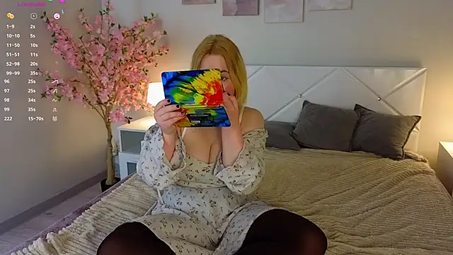 Manic pixie  online show from 02.20.25