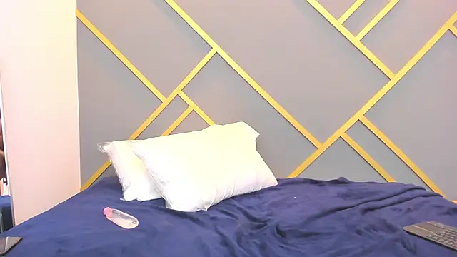 Snapshot of Alaia_Colins chatting on 02.16.25 Alaia Colins online show from 02.16.25