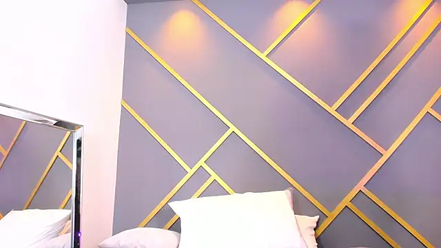 Snapshot of Alaia_Colins chatting on 03.04.25 Alaia Colins online show from 03.04.25