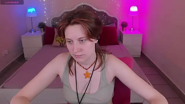 Snapshot of Jiffyyo chatting on 02.09.25 Jiffyyo online show from 02.09.25