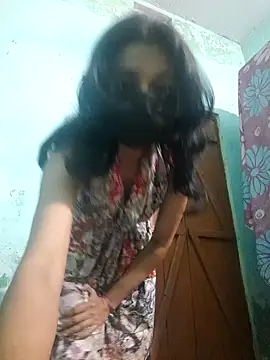 Snapshot of Bong-lady chatting on 02.07.25 Bong-lady online show from 02.07.25