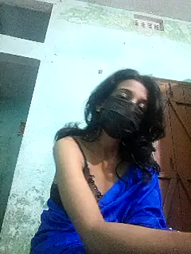 Snapshot of Bong-lady chatting on 02.09.25 Bong-lady online show from 02.09.25