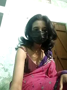 Snapshot of Bong-lady chatting on 03.05.25 Bong-lady online show from 03.05.25