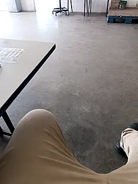 Snapshot of Trixboy201 chatting on 10.13.25 Trixboy201 online show from 10.13.25