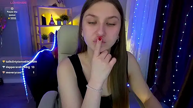 AureliaBliss  online show from 03.03.25