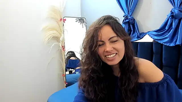 ShairaMarss online show from 12.18.25