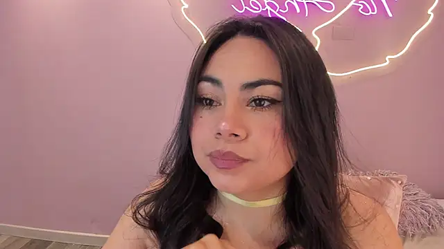 Naomymonroe  online show from 04.19.26