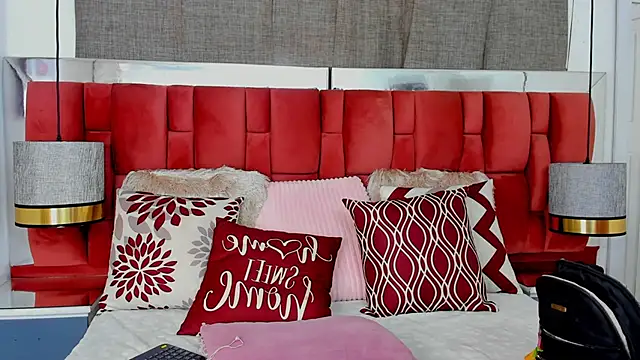 NatyParker online show from 09.17.25