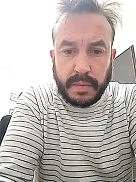 Snapshot of wapo100x100 chatting on 01.28.25 wapo100x100 online show from 01.28.25