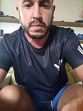 Snapshot of wapo100x100 chatting on 10.11.25 wapo100x100 online show from 10.11.25