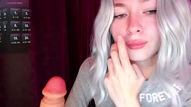 Snapshot of Ohmy_Nora_ chatting on 09.13.25 Ohmy Nora  online show from 09.13.25