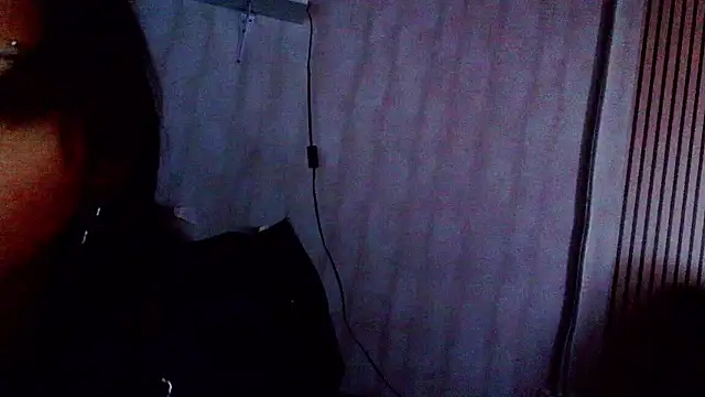 Snapshot of verhona_vlad chatting on 03.11.25 verhona vlad online show from 03.11.25