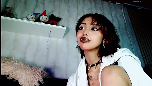 Snapshot of verhona_vlad chatting on 03.17.25 verhona vlad online show from 03.17.25