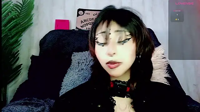 Snapshot of verhona_vlad chatting on 03.20.25 verhona vlad online show from 03.20.25