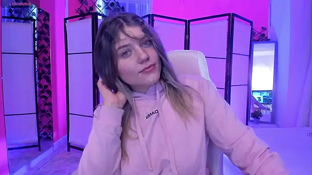 alaia greyy online show from 02.23.26