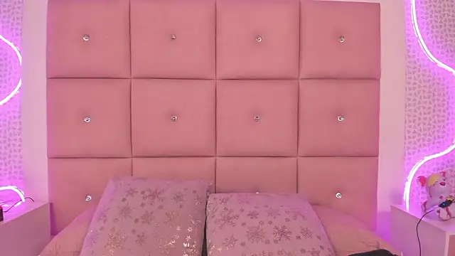 CAYLINCOLLINS online show from 02.07.26