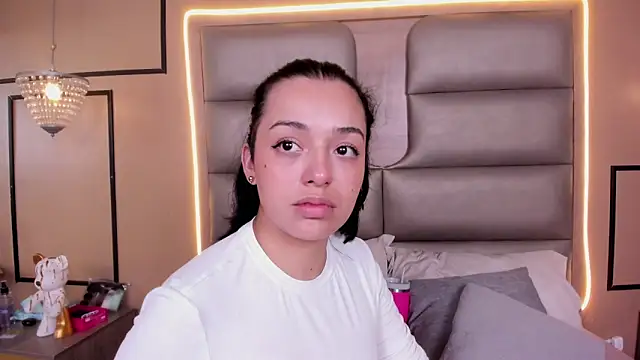 CAYLINCOLLINS online show from 04.10.26