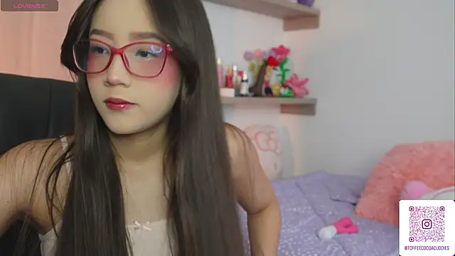 Snapshot of sophi_lii chatting on 05.07.26 sophi lii online show from 05.07.26