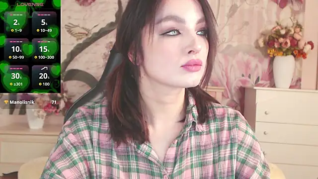 BritneyBarker online show from 11.26.25