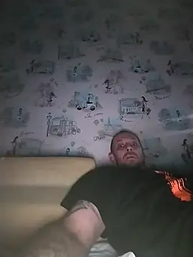 MaxDevilWhite online show from 12.19.25