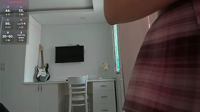 Snapshot of Yuki_miiii chatting on 09.29.25 Yuki miiii online show from 09.29.25